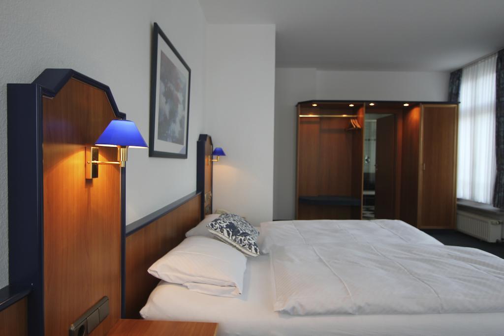 Parkhotel Tillmanns Eltville am Rhein Værelse billede